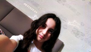 придумываем макияж.