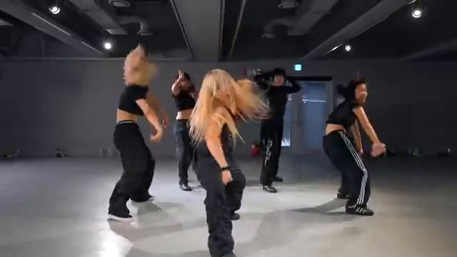 Grant Miller - Colder Than Ice JohnES Remix ItaloDisco Hit [get.gt]