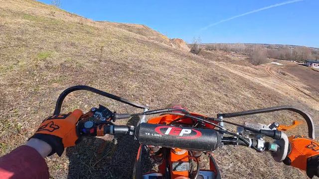 Тренирую переставки(трайверсы) в Эндуро на Kews K23 Lanza