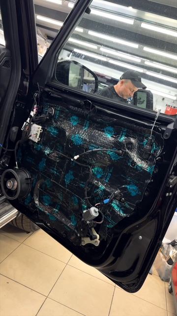 Комплексная шумоизоляция и техническое обслуживание Mercedes G-Class