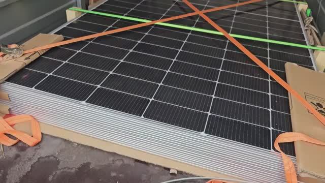 Как правильно перевозить солнечные панели для солнечной электростанции.