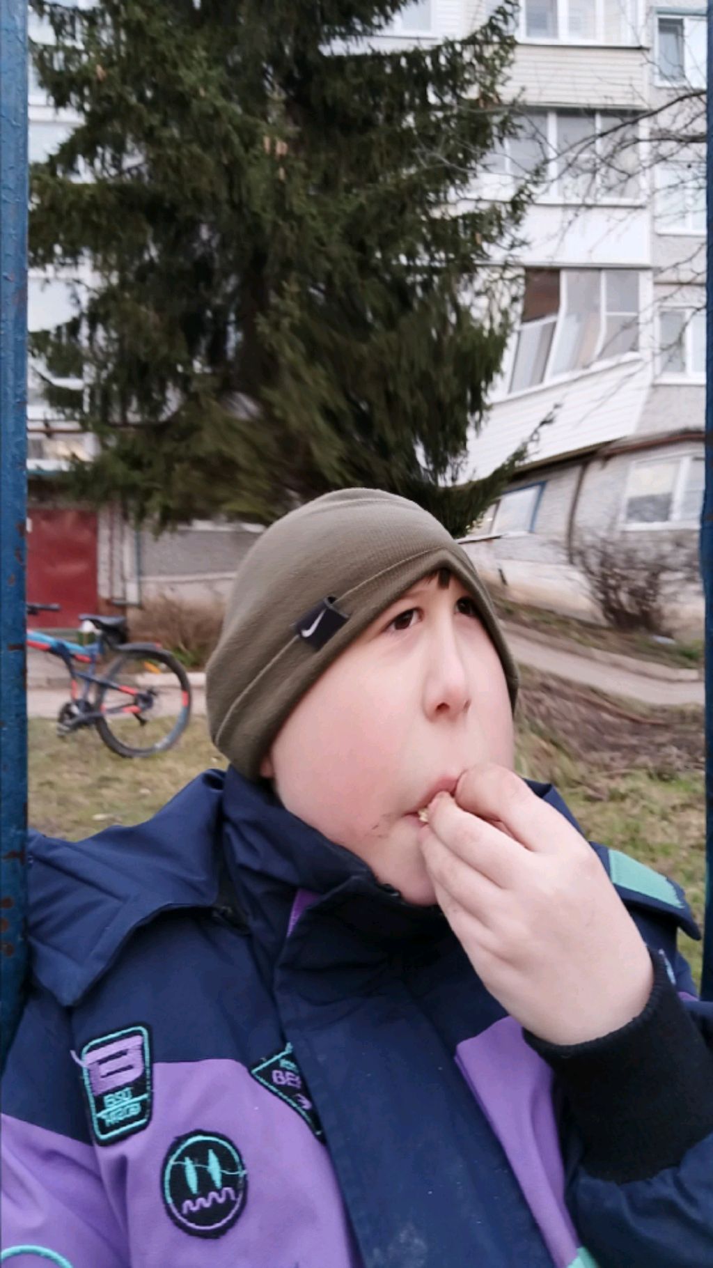 100 подписчиков