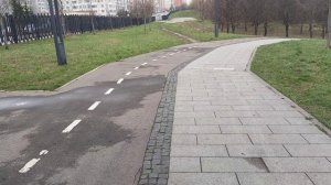 А в парке уже всё зелёное...весна идёт полным ходом...👍🌞🌞🌞