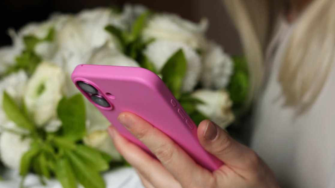 Мошенники придумали новую схему по обману цветочных магазинов