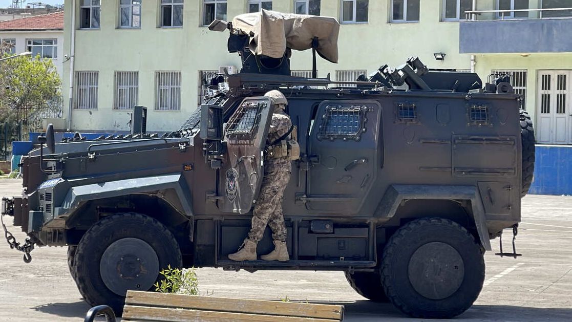 83 человека задержаны в Турции после стрельбы в двух школах