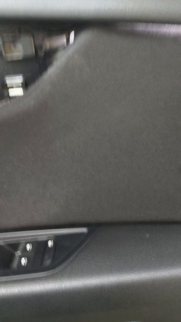 Audi a4 снятие карты двери