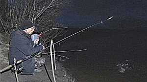 ЗАКИНУЛ 2 ДОНКИ И НАЧАЛОСЬ рыбалка на закидушки в мае.