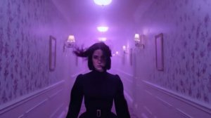 Мощное звучание скрипки, металла и фортепиано