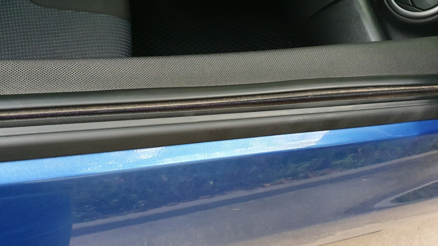 Mazda 3 Bk Снятие молдинга стекла