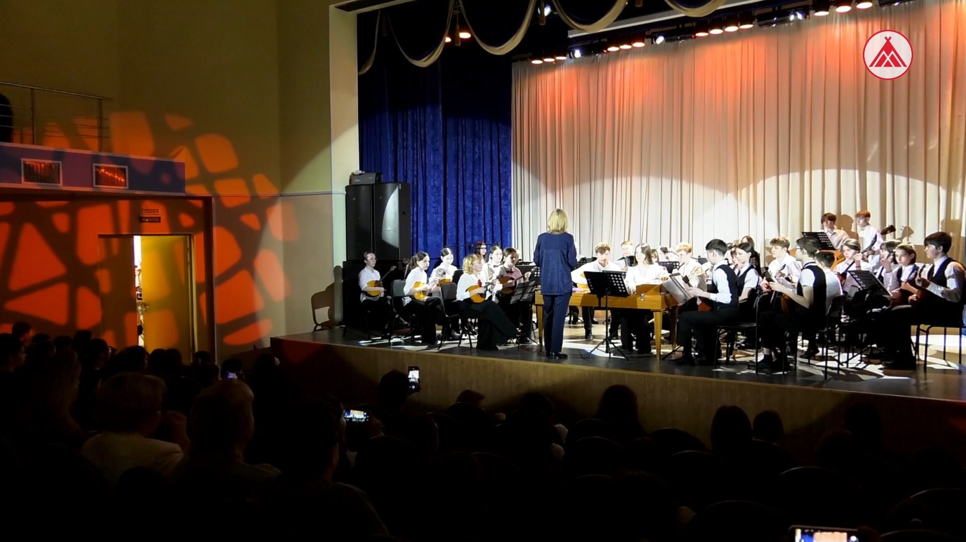 Гастроли нижневартовской школы искусств в Покачах