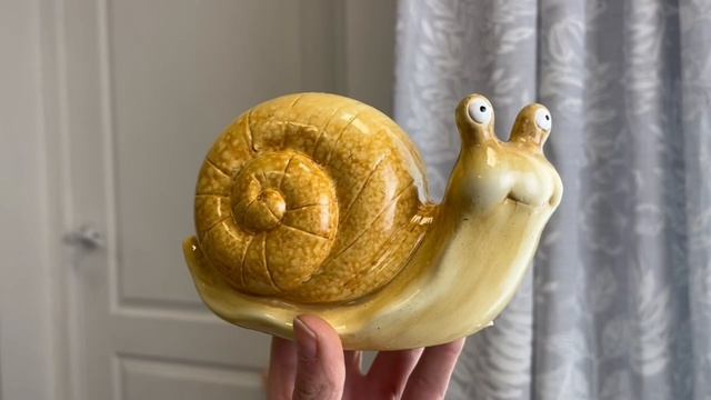 Декоративная фигурка ДРУЖЕЛЮБНАЯ УЛИТКА керамика оранжевая 15 см 851259-1