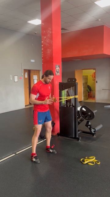 Подводящие упражнения к работе с мячом.Активация мышц корпуса и тазобедренных суставов.