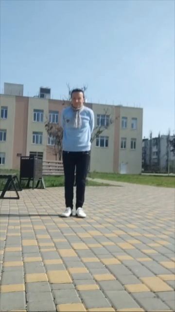 Баланс 4-х Стихий возле центра-музея Универсологии у школы 33 Одессы. Оксана Русина, 15.04. МНШУ