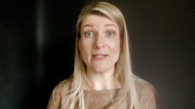 Юлия Мандрико  _визитка английский _агент Светлана Владек +79688081997