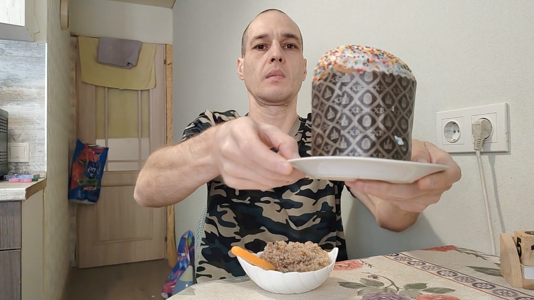 Мукбанг (пасха и гречка)