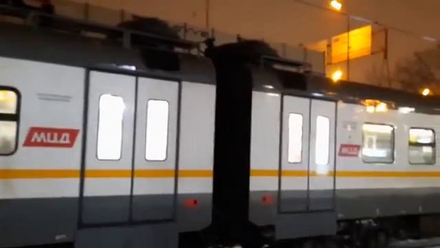 Электропоезд ЭТ2Д сообщением Нахабино-Подольск D2