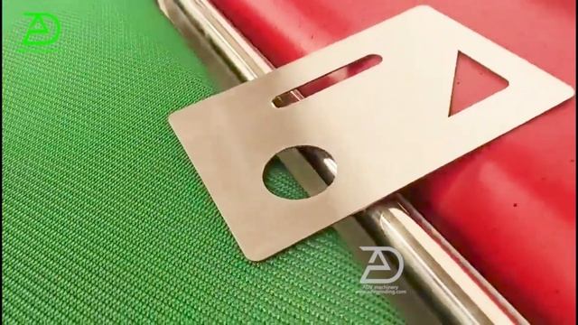 ADV508-RW1000 — Удаление заусенцев с нержавеющей стали | Платформа с поворотным возвратом