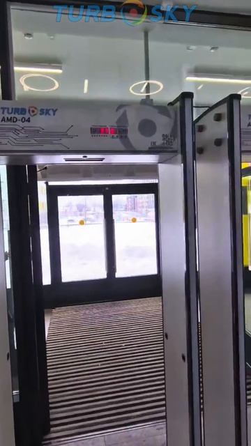 video-16-04-26-01-05