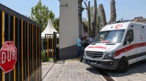 Число жертв стрельбы в школе в Турции возросло до 10 человек