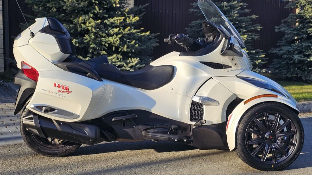 Видеообзор BRP CAN AM SPYDER RT 2014