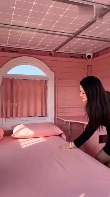 Этот маленький чемодан может стать твоей крепостью 🏬