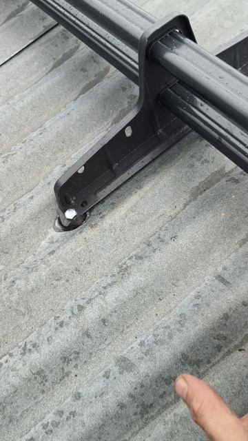 Смонтировали снежки подправили водосток