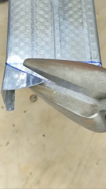 Самый простой СПОСОБ соединить доску с профилем

Руки Плотника