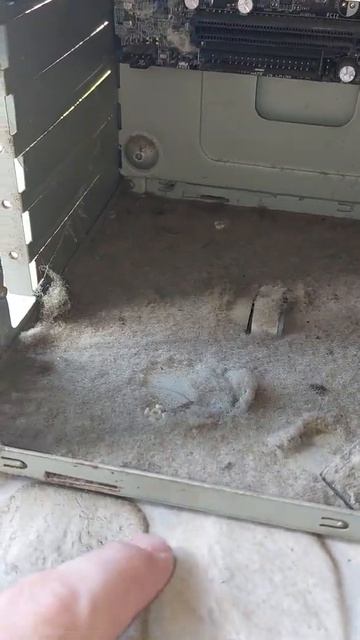 МЫШКА ГЛЮЧИТ))