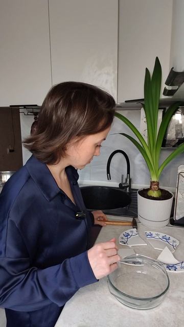 Самое обидное
терять себя пытаясь угодить другим.

Молчать терпеть подстраиваться
и в итоге не