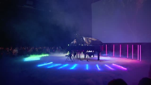 Станислав Чигадаев. Проект Невесомость