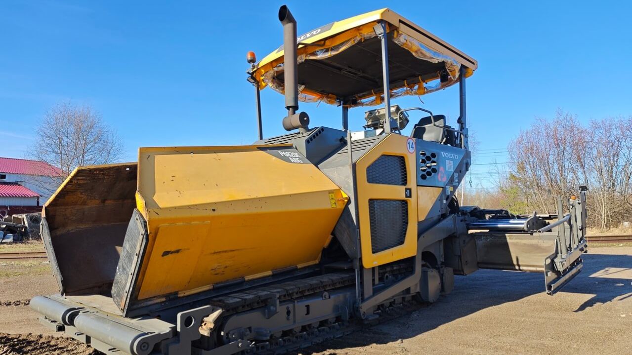 Аренда Асфальтоукладчика Volvo ABG P6820C