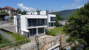 Дом в Сочи: 227 м² на 5 сотках с панорамным видом на город — три уровня комфорта!