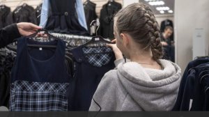 Врач предупредила о возможных токсичных веществах в школьной форме