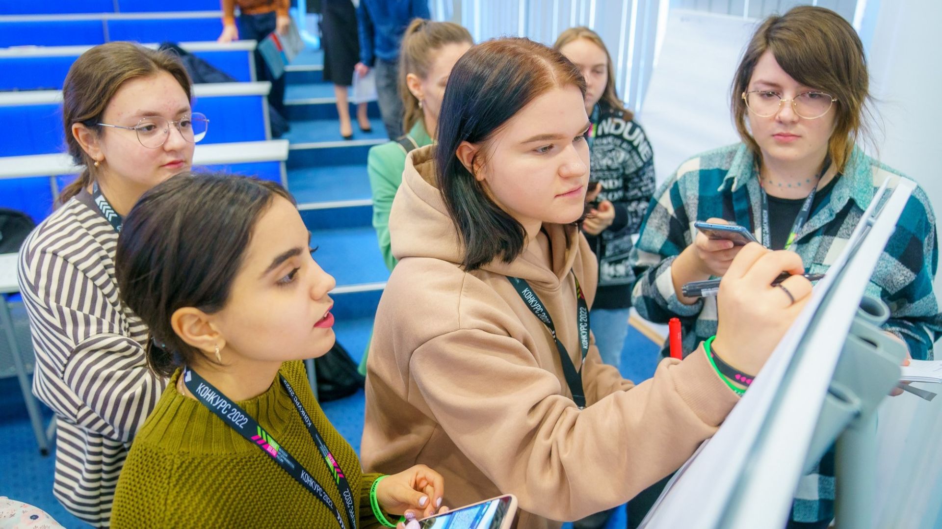 Ученики бизнес-классов в Югре учатся решать предпринимательские задачи