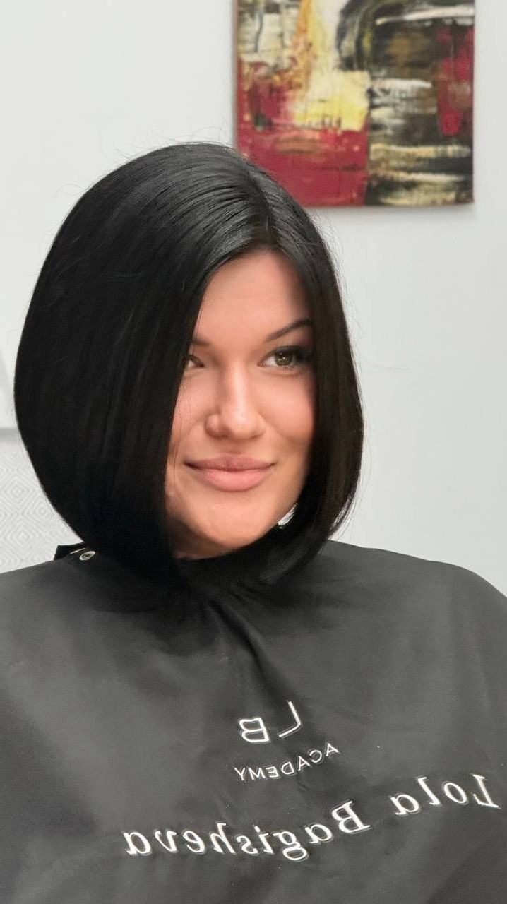 Боб-каре, которое лежит без укладки!