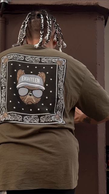 Двигаюсь в условиях ограничений интернета по старинке 🥷🏾
RIMSKIT – Ненастоящая на всех площадках 💔