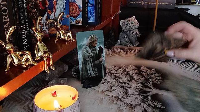 4 КОРОЛЯ МОЛЧИШЬ?..