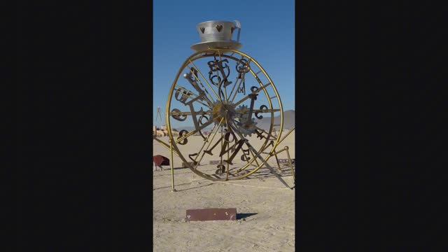 78-летний Джон едет на Burning Man