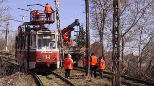 Заменили электроопору трамвайной сети в районе железнодорожного вокзала