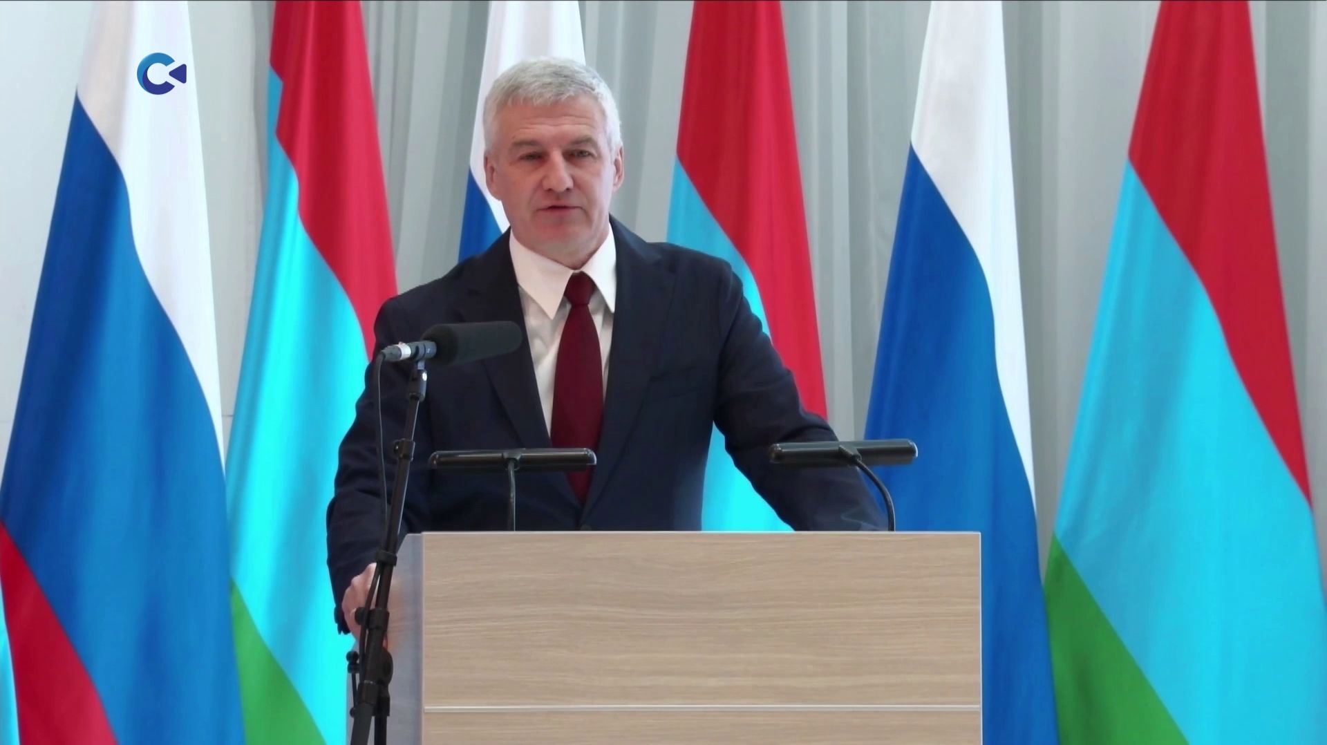 Глава Карелии представил отчёт о работе Правительства депутатам Законодательного Собрания