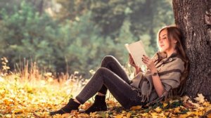 Литературный обзор  «Такие разные девчонки»