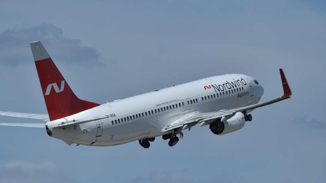 Самолет рейса Казань - Сочи экстренно сел в Минводах