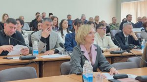 ДУМА ПРИСТУПИЛА К РАБОТЕ