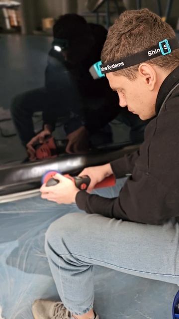 Полировка ретромашины ЗИС 110Б Юрия Гагарина