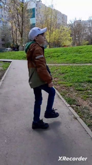 мой первый трек!!!