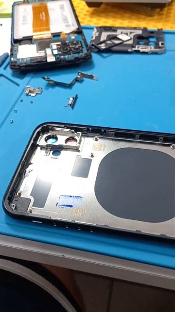 11 Айфон разбит в кашу