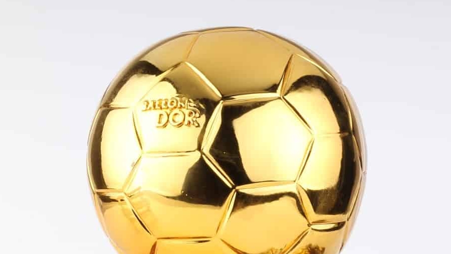 Зделай  добро Зайди и задонать на карточку:2202 2082 3722 8334 через  сбер кидс или сбер банк