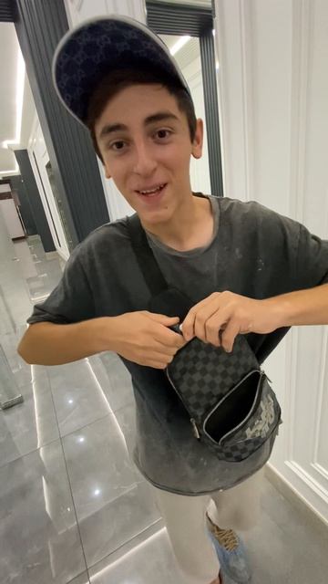 Иза в ролях