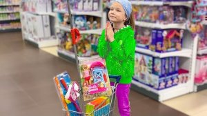 СОФУНЬЯ ШАЛУНЬЯ - СОФИЯ ПРОТИВ НИКИ. ПОКУПКИ НА ОТДЫХ.