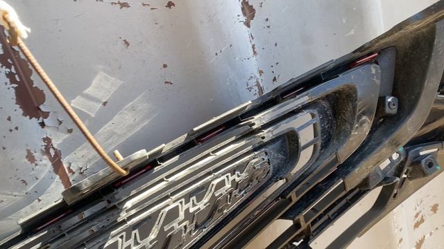 Решетка радиатора джили Кулрей 21496